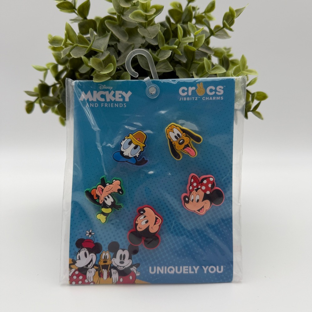 Crocs Jibbitz Disney Mickey and Friends Charms 5-Pack Mickey Minnie Donald New